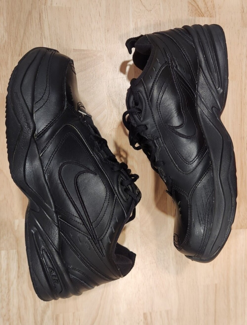 Nike Air Monarch IV All Black Men's Size 10/Woman's 12 Wide Good Condition Nike